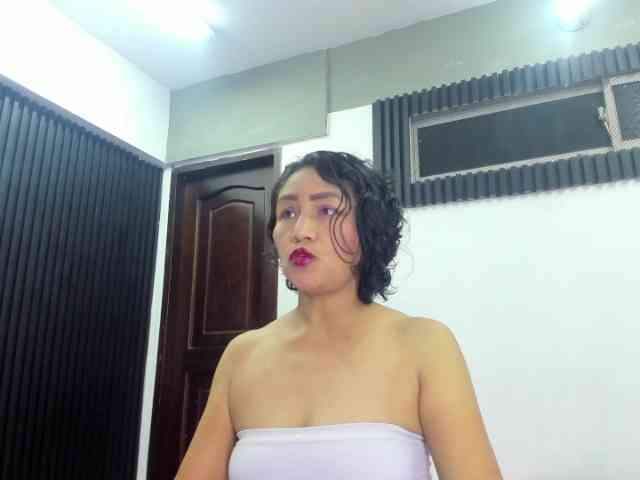 emperatris-23 webcam