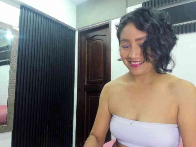 emperatris-23 webcam