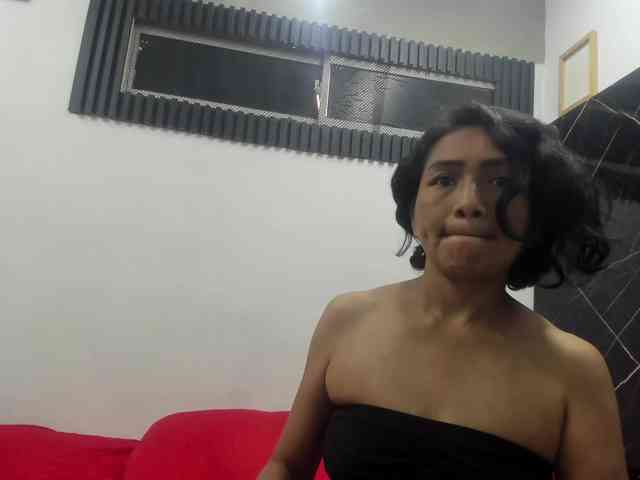 emperatris-23 webcam