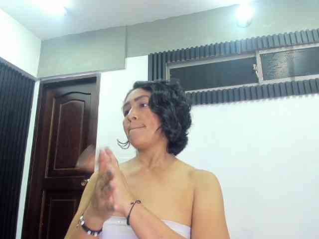 emperatris-23 webcam