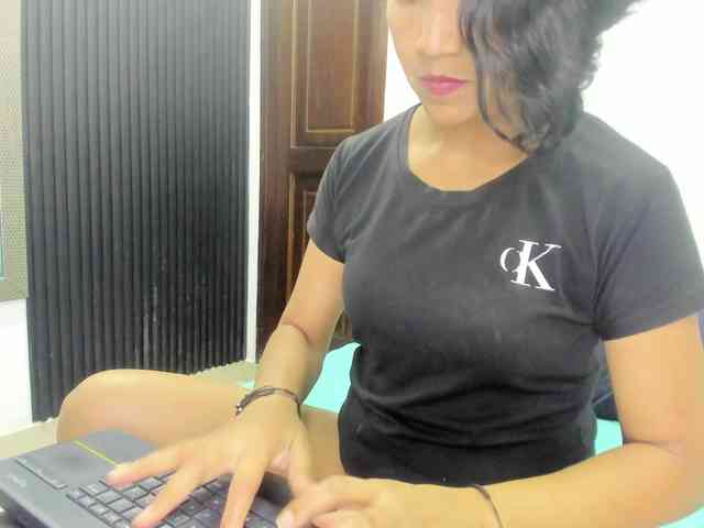 emperatris-23 webcam