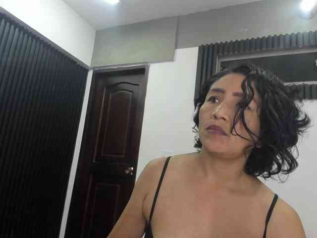 emperatris-23 webcam