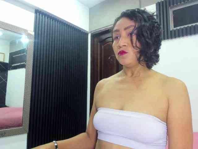 emperatris-23 webcam