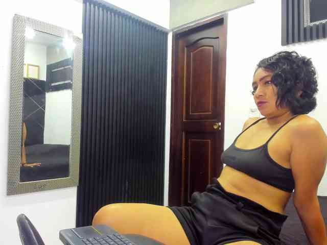 emperatris-23 webcam