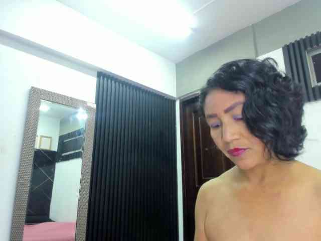 emperatris-23 webcam