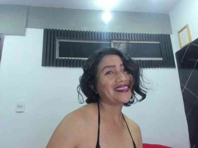 emperatris-23 webcam