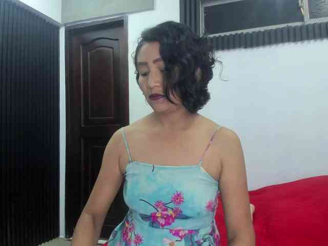 emperatris-23 webcam