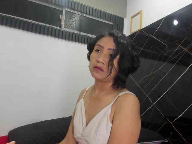 emperatris-23 webcam