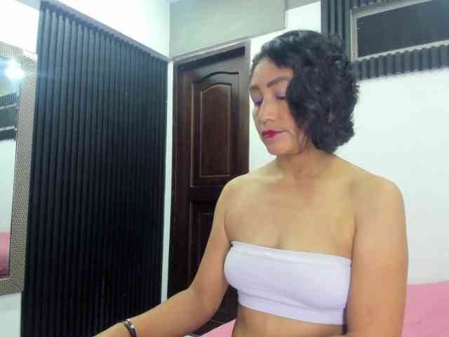 emperatris-23 webcam