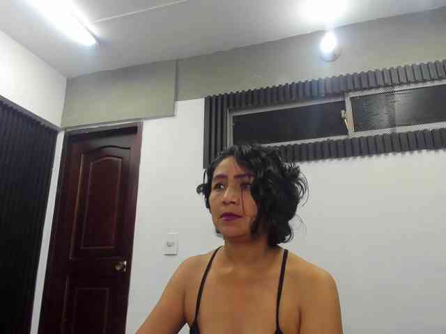 emperatris-23 webcam