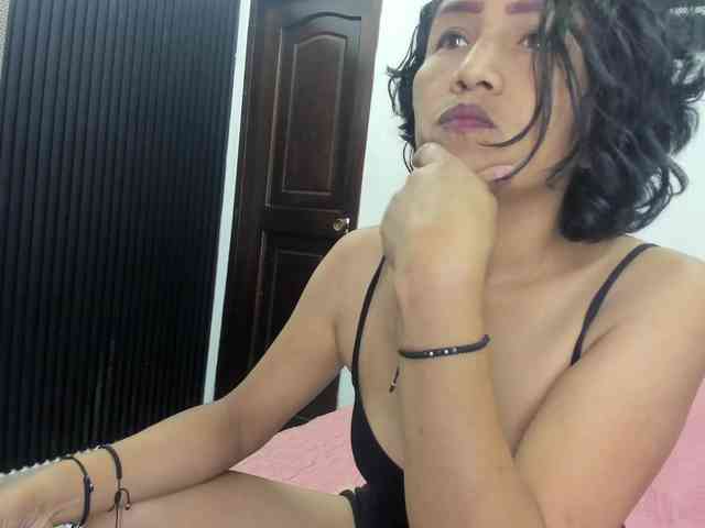 emperatris-23 webcam