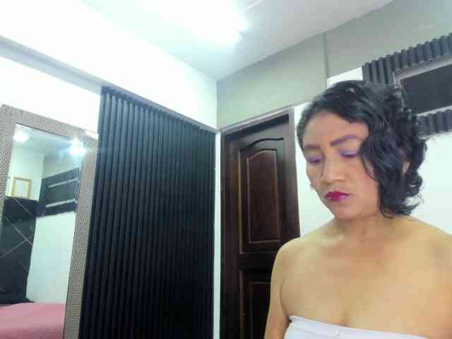 emperatris-23 webcam