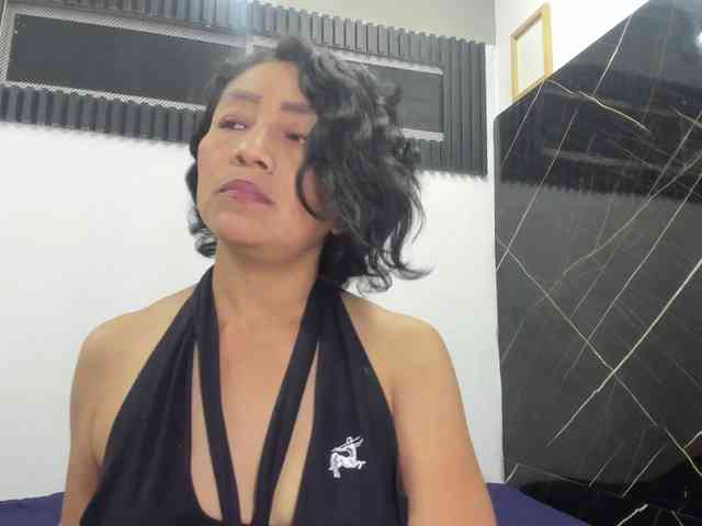 emperatris-23 webcam