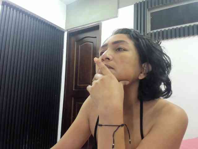 emperatris-23 webcam