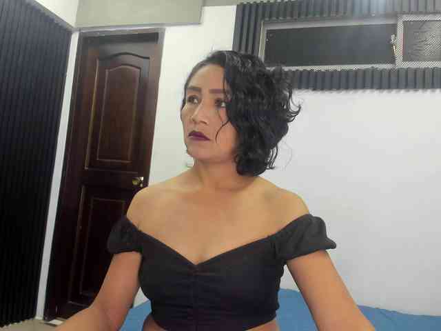 emperatris-23 webcam