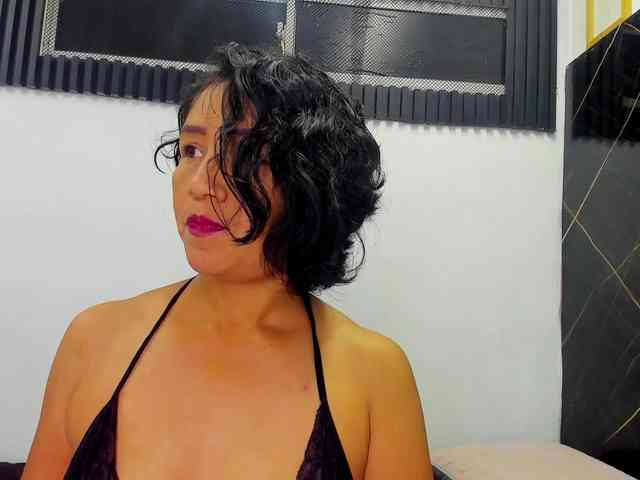 emperatris-23 webcam