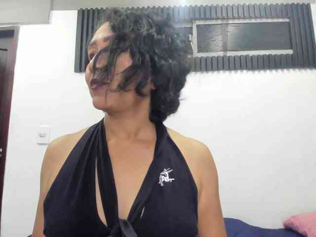 emperatris-23 webcam