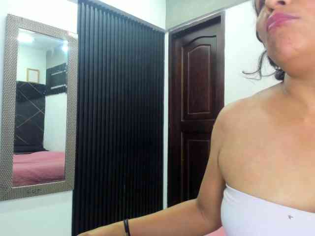 emperatris-23 webcam