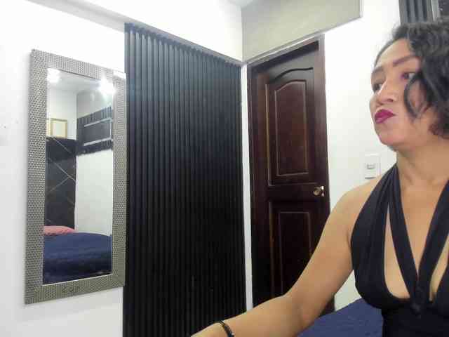 emperatris-23 webcam