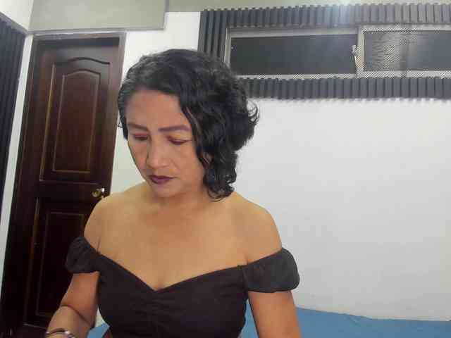 emperatris-23 webcam