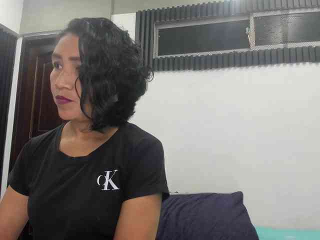 emperatris-23 webcam