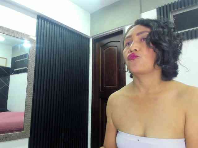 emperatris-23 webcam