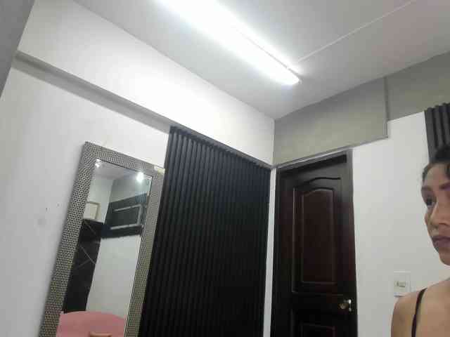 emperatris-23 webcam