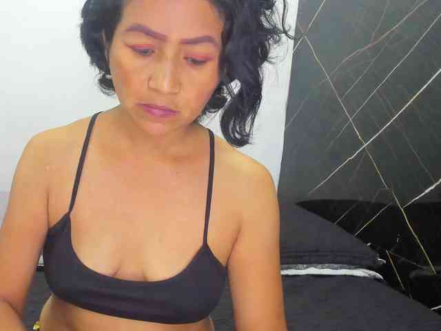 emperatris-23 webcam