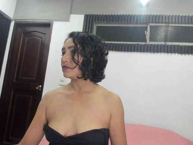 emperatris-23 webcam