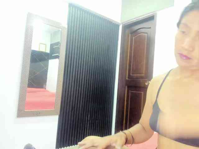 emperatris-23 webcam