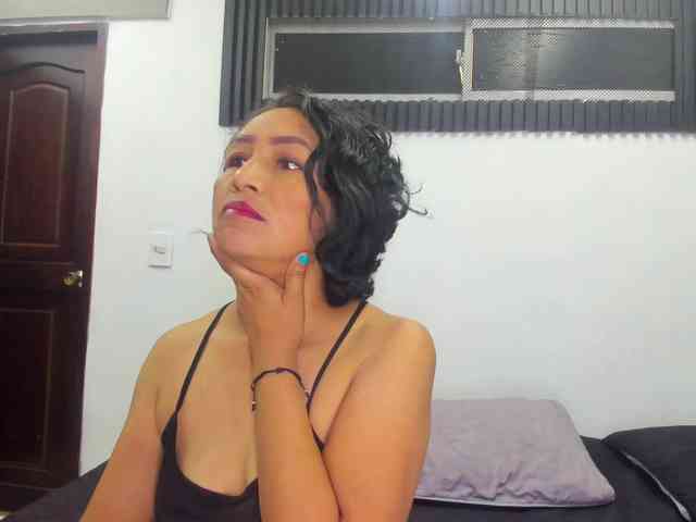 emperatris-23 webcam