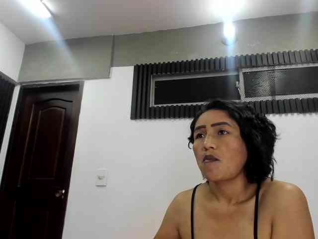 emperatris-23 webcam