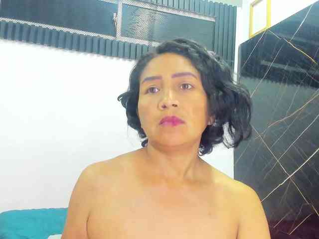 emperatris-23 webcam
