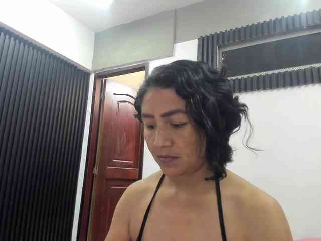 emperatris-23 webcam