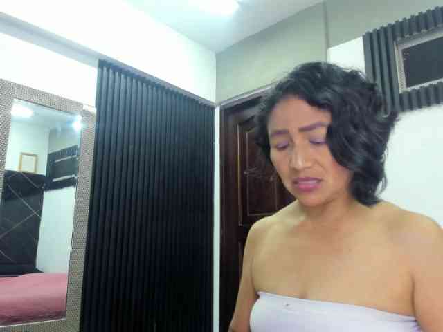 emperatris-23 webcam