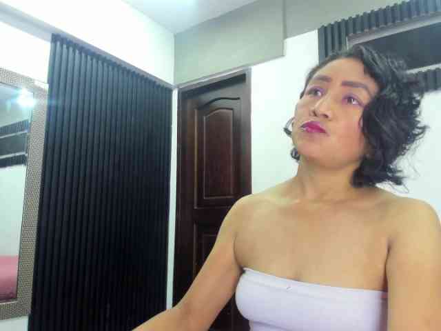 emperatris-23 webcam