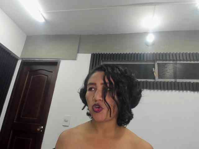 emperatris-23 webcam