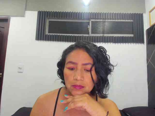 emperatris-23 webcam