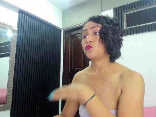 emperatris-23 webcam