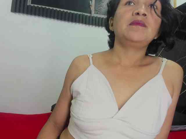 emperatris-23 webcam