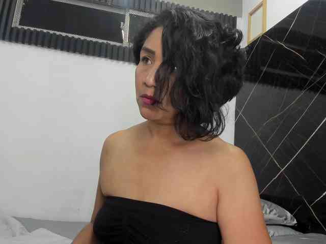 emperatris-23 webcam