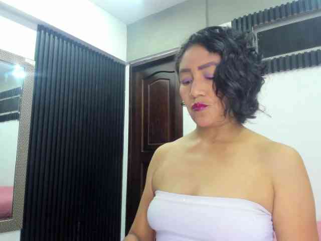 emperatris-23 webcam