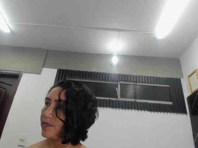 emperatris-23 webcam