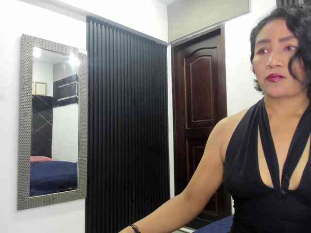 emperatris-23 webcam