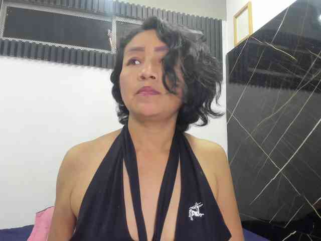 emperatris-23 webcam