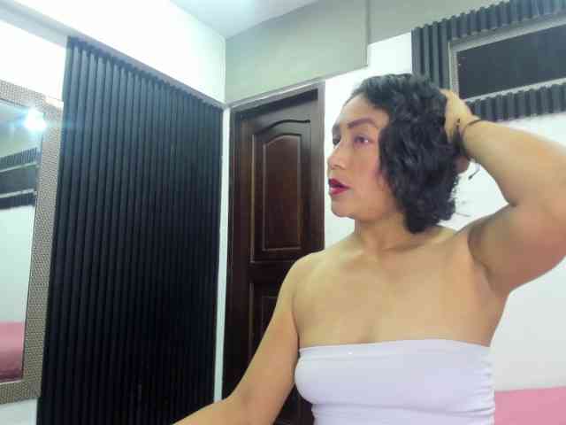 emperatris-23 webcam