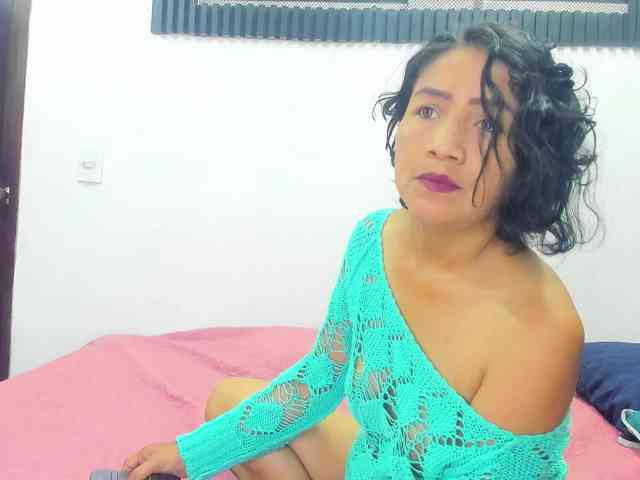 emperatris-23 webcam