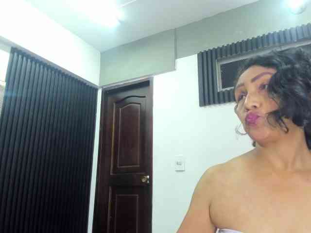 emperatris-23 webcam