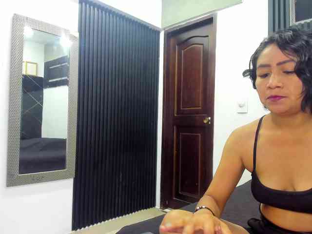 emperatris-23 webcam