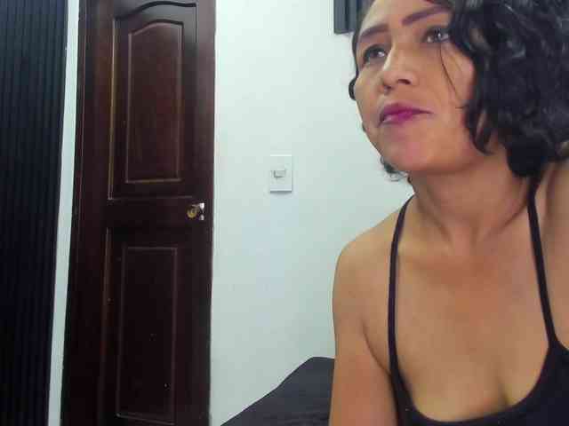 emperatris-23 webcam